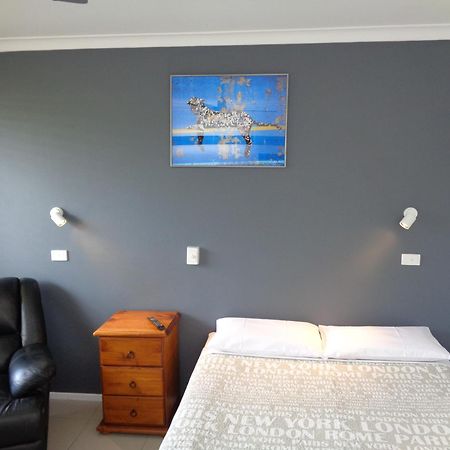 Aspley Sunset Motel חדר תמונה
